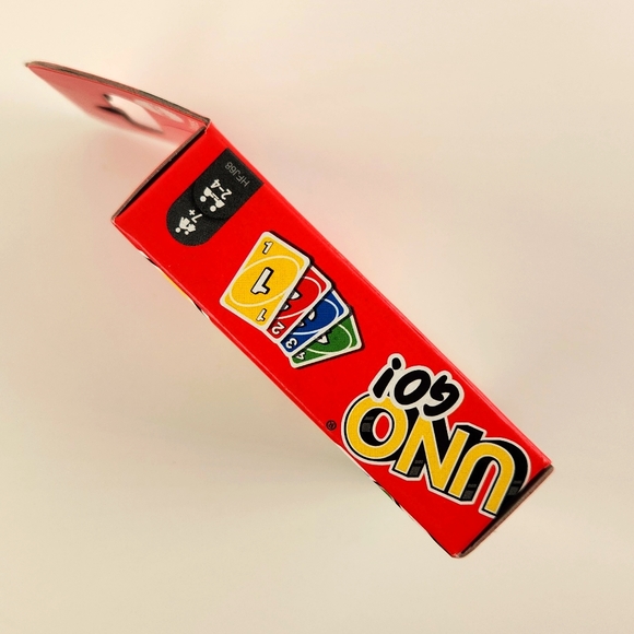 UNO GO! Factory Sealed Pocket sized card game - Picture 6 of 11